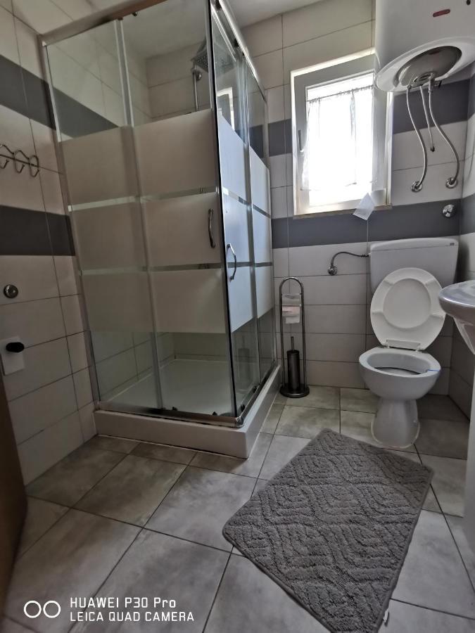 Apartmani Bradaric Pula Luaran gambar