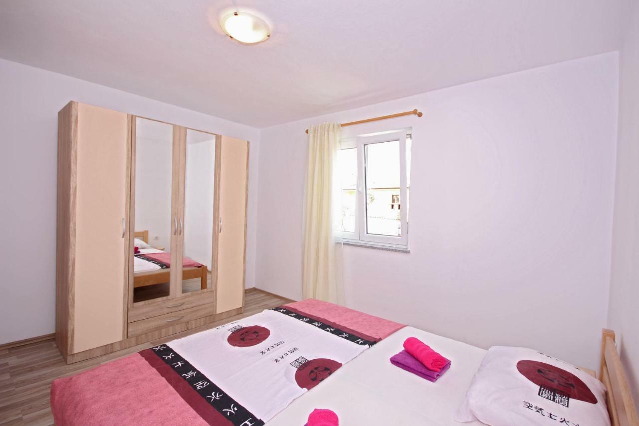 Apartmani Bradaric Pula Luaran gambar
