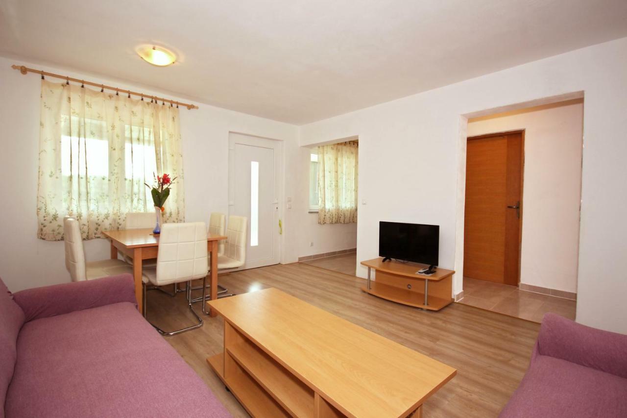 Apartmani Bradaric Pula Luaran gambar