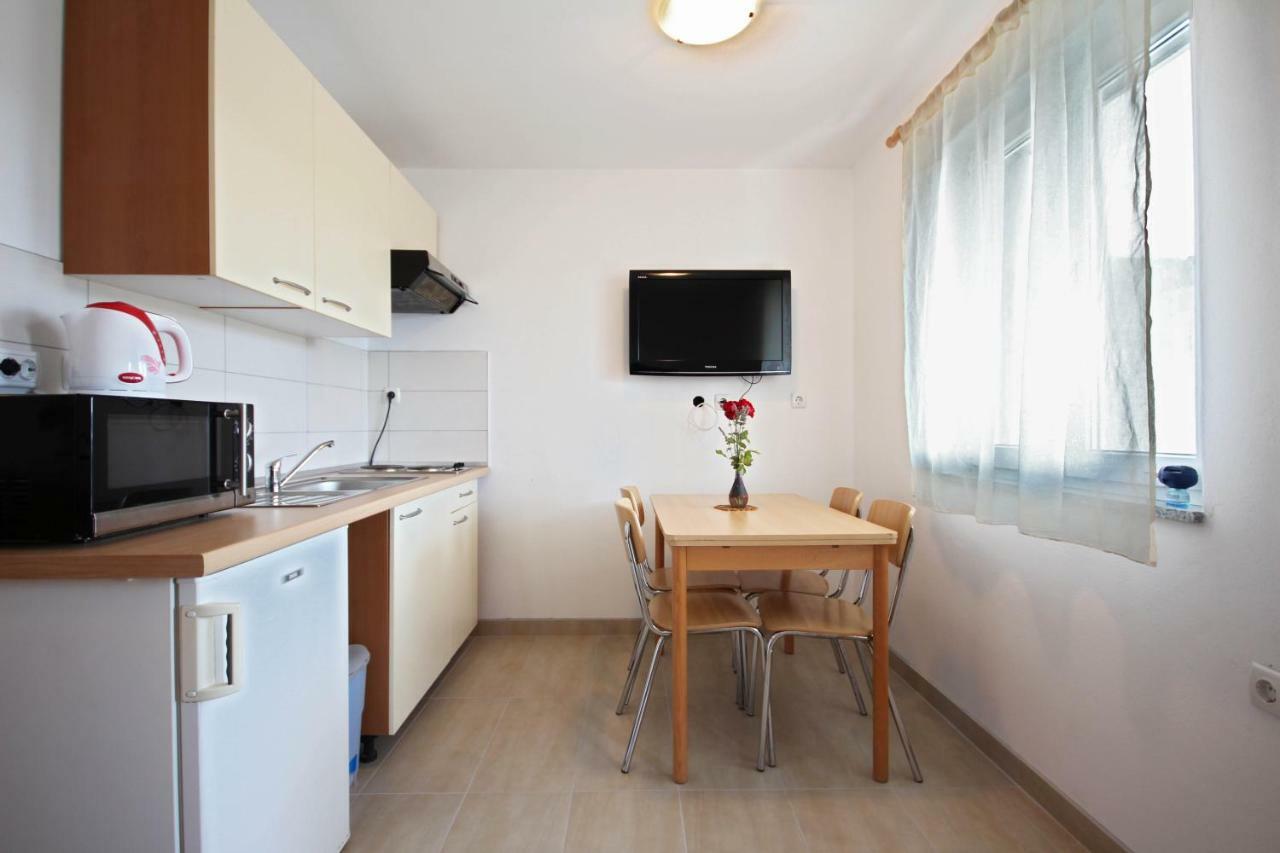 Apartmani Bradaric Pula Luaran gambar